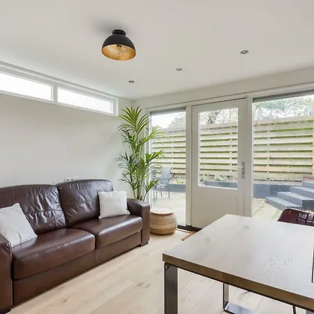 Modern Zandvoortselaan Apartmán *